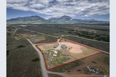 1 Tobe Day Rd, La Sal, UT 84530 - Photo 2