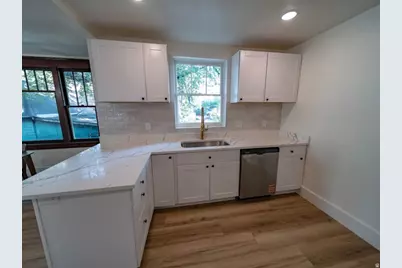 328 S Carbon Ave, Price, UT 84501 - Photo 30
