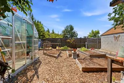 6259 S Boxwood Rd E, Holladay, UT 84121 - Photo 40