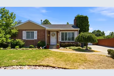 6259 S Boxwood Rd E, Holladay, UT 84121 - Photo 1