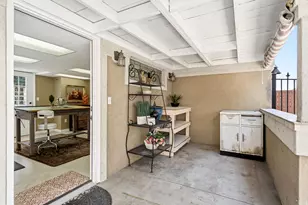 6259 S Boxwood Rd E, Holladay, UT 84121 - Photo 4