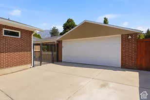 6259 S Boxwood Rd E, Holladay, UT 84121 - Photo 38