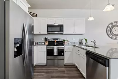 3647 W 2280 N #E304, Lehi, UT 84048 - Photo 8