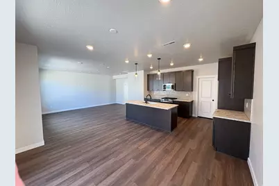 1081 W 880 S #28, Woods Cross, UT 84087 - Photo 4