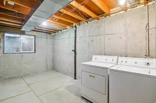 3563 W Pawnee St, West Valley, UT 84119 - Photo 24