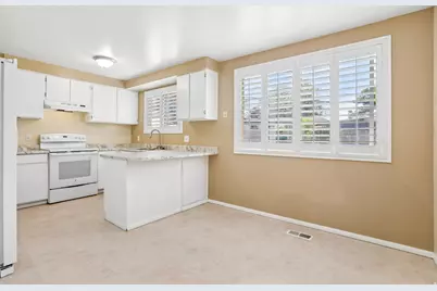 3563 W Pawnee St, West Valley, UT 84119 - Photo 10