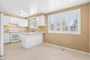 3563 W Pawnee St, West Valley, UT 84119 - Photo 10