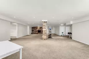 2128 E 11270 S, Sandy, UT 84092 - Photo 24