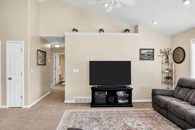 2624 N 500 E, North Logan, UT 84341 - Photo 14