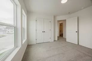 5233 S Paramount Dr, Riverdale, UT 84405 - Photo 30