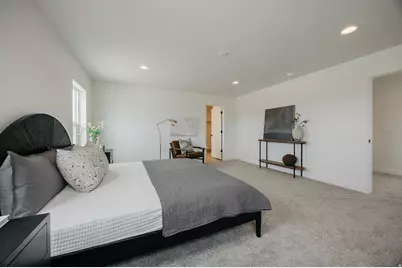 5233 S Paramount Dr, Riverdale, UT 84405 - Photo 14