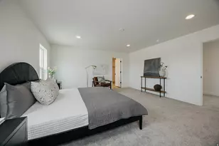 5233 S Paramount Dr, Riverdale, UT 84405 - Photo 14