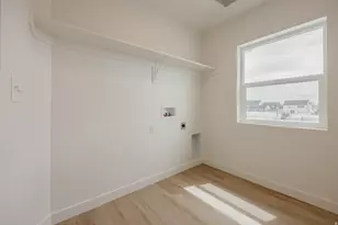5233 S Paramount Dr, Riverdale, UT 84405 - Photo 24