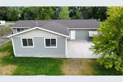 335 W Center St, Smithfield, UT 84335 - Photo 44