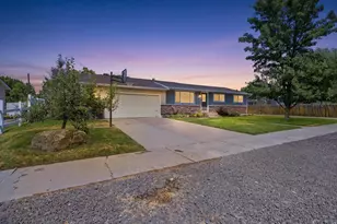 335 W Center St, Smithfield, UT 84335 - Photo 42