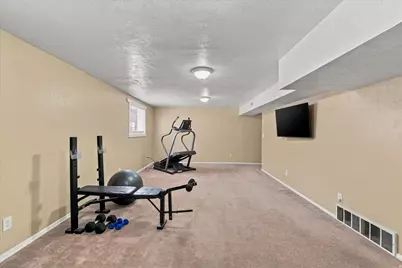 335 W Center St, Smithfield, UT 84335 - Photo 24