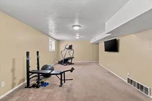 335 W Center St, Smithfield, UT 84335 - Photo 24
