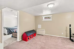 335 W Center St, Smithfield, UT 84335 - Photo 30
