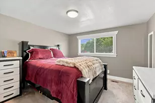 335 W Center St, Smithfield, UT 84335 - Photo 20