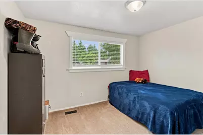 335 W Center St, Smithfield, UT 84335 - Photo 18