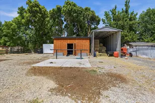 335 W Center St, Smithfield, UT 84335 - Photo 36