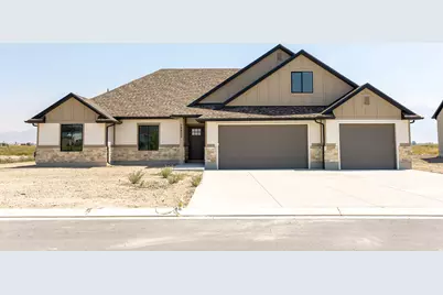 10852 N 8325 W, Tremonton, UT 84337 - Photo 2