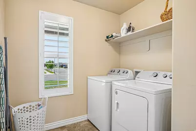 1438 W 2535 N, Clinton, UT 84015 - Photo 34