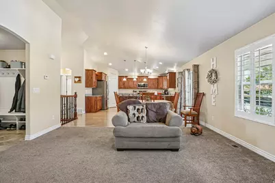 1438 W 2535 N, Clinton, UT 84015 - Photo 6