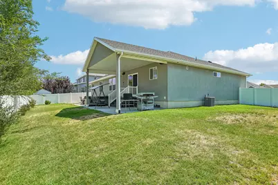 1438 W 2535 N, Clinton, UT 84015 - Photo 36