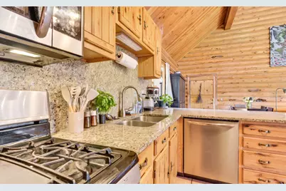 2891 N Evergreen Park Dr E, Huntsville, UT 84317 - Photo 12