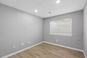 7043 S Sorrento Way, West Jordan, UT 84081 - Photo 20