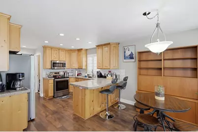 7043 S Sorrento Way, West Jordan, UT 84081 - Photo 6