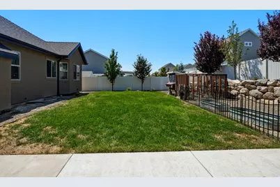 7452 S 5765 W, West Jordan, UT 84081 - Photo 44
