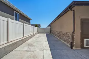 7452 S 5765 W, West Jordan, UT 84081 - Photo 46