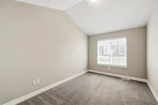 9289 S Castlebury Ct, Sandy, UT 84094 - Photo 22
