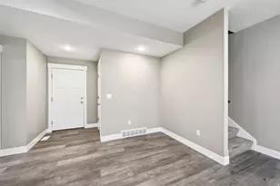 9289 S Castlebury Ct, Sandy, UT 84094 - Photo 12