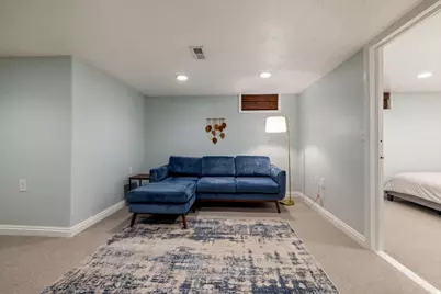 2490 E Commonwealth Ave S, Salt Lake City, UT 84109 - Photo 16