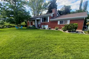689 E Lavina Dr S, South Ogden, UT 84403 - Photo 1