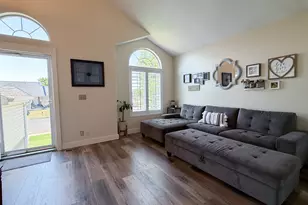 446 W 2300 N, Harrisville, UT 84414 - Photo 4