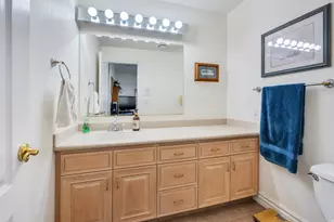 3467 E Magic View Dr, Cottonwood Heights, UT 84121 - Photo 36