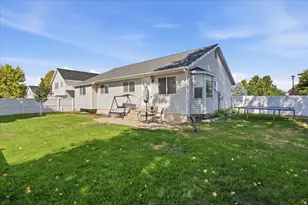 2847 W Lindi Way, Layton, UT 84041 - Photo 26