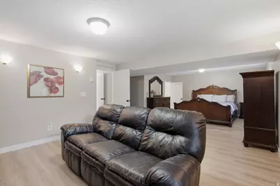 2847 W Lindi Way, Layton, UT 84041 - Photo 14