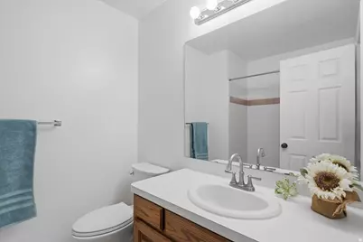 2847 W Lindi Way, Layton, UT 84041 - Photo 18