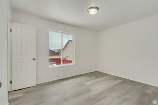 241 E Utah Ave, Tooele, UT 84074 - Photo 10