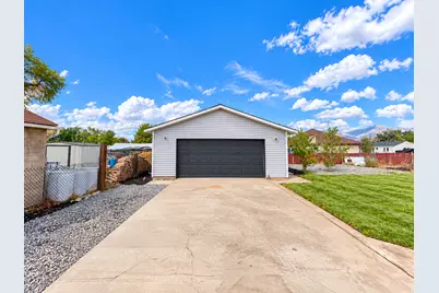 241 E Utah Ave, Tooele, UT 84074 - Photo 28