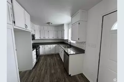 241 E Utah Ave, Tooele, UT 84074 - Photo 6
