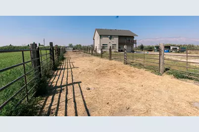 6207 W 1900 N, Ogden, UT 84404 - Photo 58