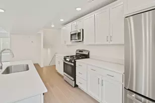 164 S Bushnell Wy, Clearfield, UT 84015 - Photo 12