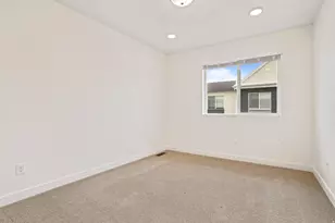 164 S Bushnell Wy, Clearfield, UT 84015 - Photo 24