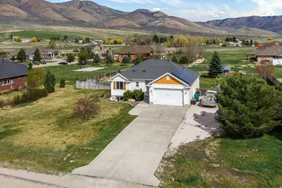 2444 N Sierra Dr, Eden, UT 84310 - Photo 42